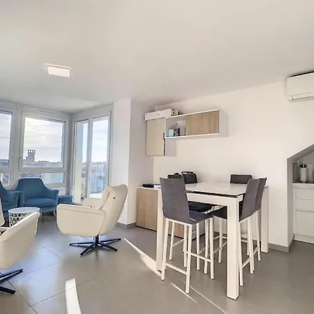 Rooftop 360 - Jacuzzi - Parking - Clim - Wifi Mauguio